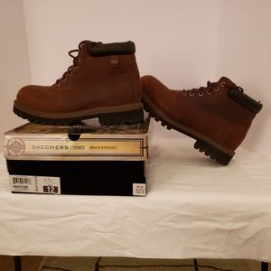 MENS SIZE 12 SKETCHERS BOOTS